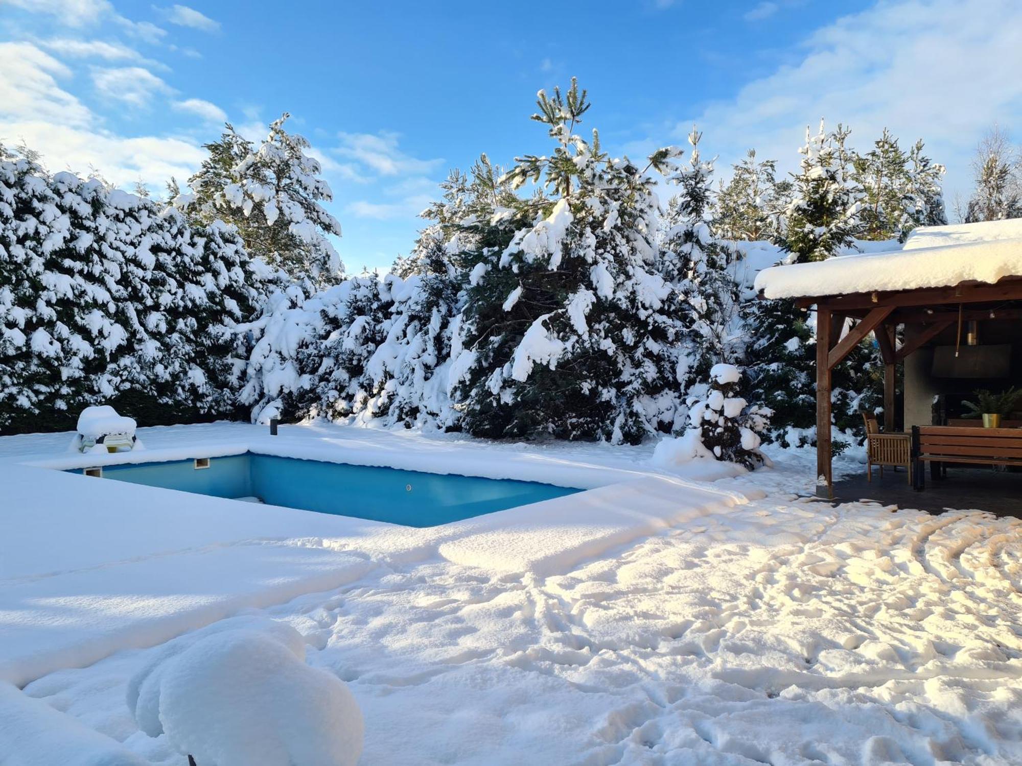 Wigwam Dom Z Basenem Na Kaszubach Villa